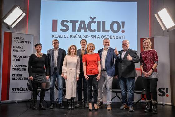 Ústavní soud koalice STAČILO! a SPD nezrušil. Žaloby však svůj účel splnily